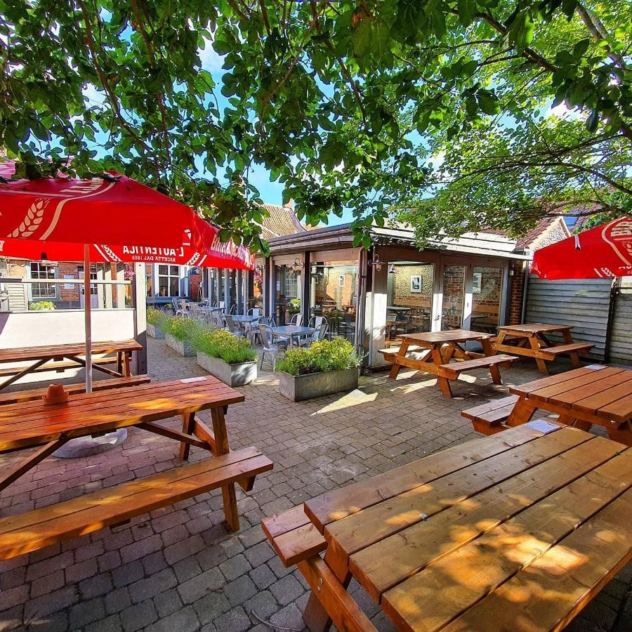 Kings Head Holt Bed & Breakfast Exterior photo