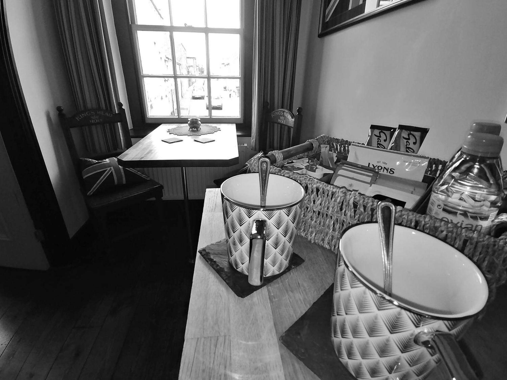 Kings Head Holt Bed & Breakfast Room photo