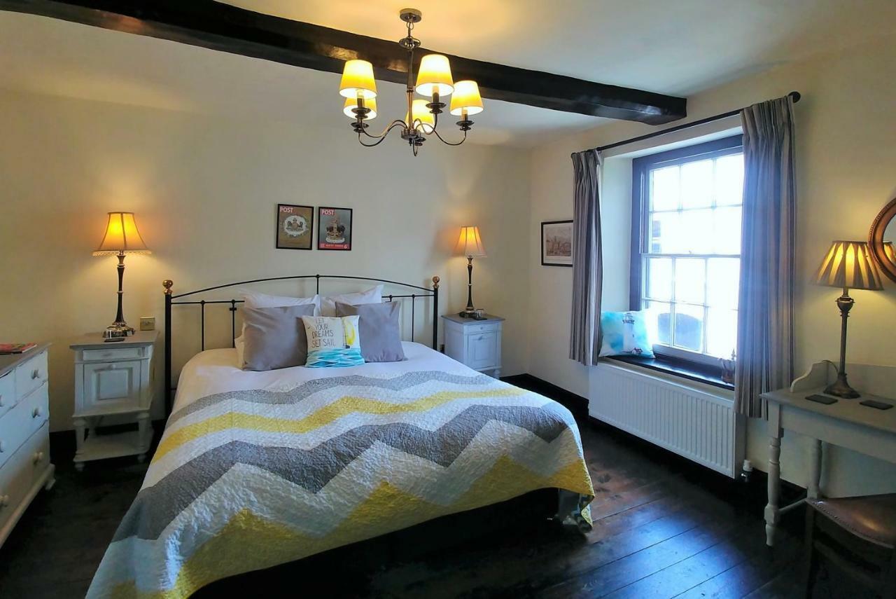 Kings Head Holt Bed & Breakfast Room photo